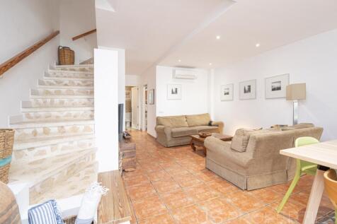 SEMI-DETACHED VILLA IN A VERY QUIET AREA OF PUERTO DE POLLENSA