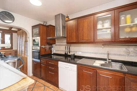 SEMI-DETACHED VILLA IN A VERY QUIET AREA OF PUERTO DE POLLENSA