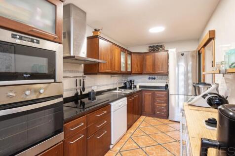 SEMI-DETACHED VILLA IN A VERY QUIET AREA OF PUERTO DE POLLENSA