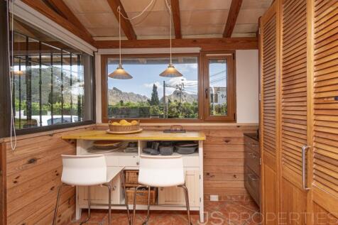 SEMI-DETACHED VILLA IN A VERY QUIET AREA OF PUERTO DE POLLENSA