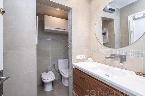 SEMI-DETACHED VILLA IN A VERY QUIET AREA OF PUERTO DE POLLENSA