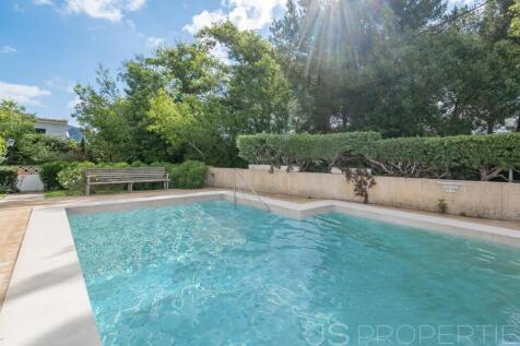 SEMI-DETACHED VILLA IN A VERY QUIET AREA OF PUERTO DE POLLENSA