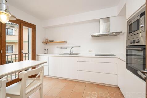 BEATIFUL APARTMENT WITH UNOBSTRUCTED IN PORT DE POLLENSA
