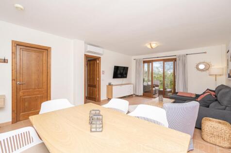 BEATIFUL APARTMENT WITH UNOBSTRUCTED IN PORT DE POLLENSA