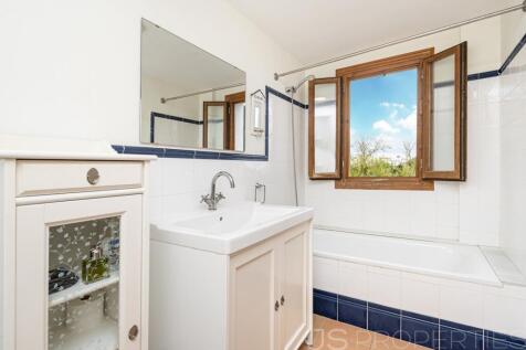 BEATIFUL APARTMENT WITH UNOBSTRUCTED IN PORT DE POLLENSA
