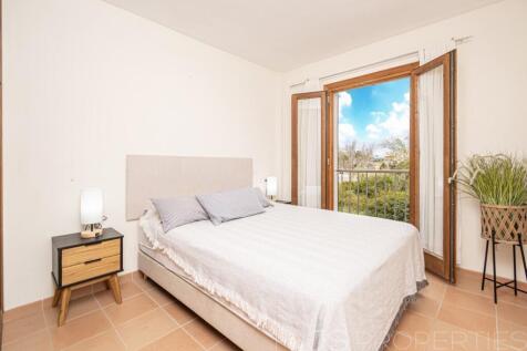 BEATIFUL APARTMENT WITH UNOBSTRUCTED IN PORT DE POLLENSA