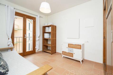 BEATIFUL APARTMENT WITH UNOBSTRUCTED IN PORT DE POLLENSA