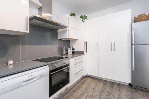 Lovely Ground Floor Apartment in Gotmar