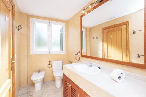 APARTMENT FOR SALE IN PUERTO POLLENSA 