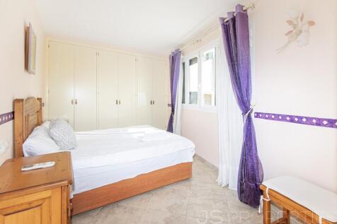 APARTMENT FOR SALE IN PUERTO POLLENSA 