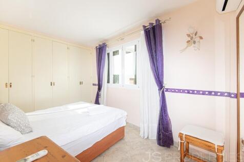 APARTMENT FOR SALE IN PUERTO POLLENSA 