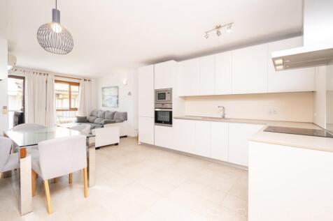 APARTMENT IN THE HEART OF PORT DE POLLENSA