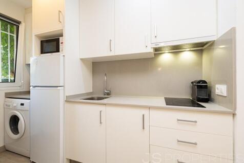 Rare Opportunity: Ground Floor Apartment in Sought-After Pinaret!