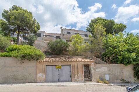 HOUSE IN COSTA D&#39;EN BLANES WITH UNIQUE VIEWS