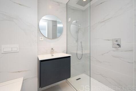 Elegant Semi-Detached Homes with Stunning Lake Views