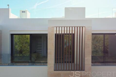 Elegant Semi-Detached Homes with Stunning Lake Views