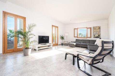 Dream Finca with Panoramic Views near Santa Margalida