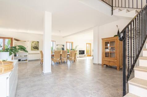 Dream Finca with Panoramic Views near Santa Margalida