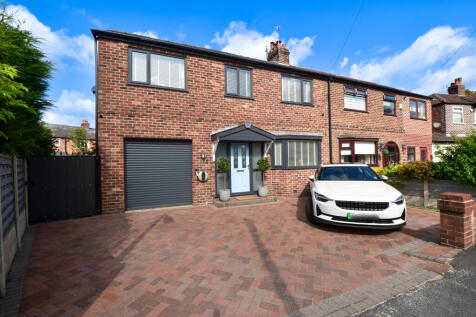 4 Bedroom Semi Detached for Sale