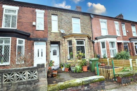 Four Bedroom Mid Terrace