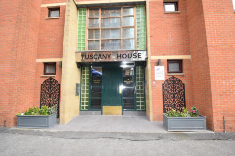 Four Bedroom Triplex Apartment