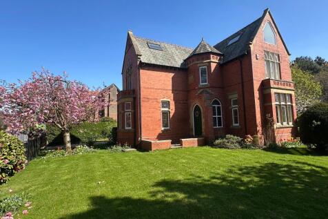 Five Bedroom Detached