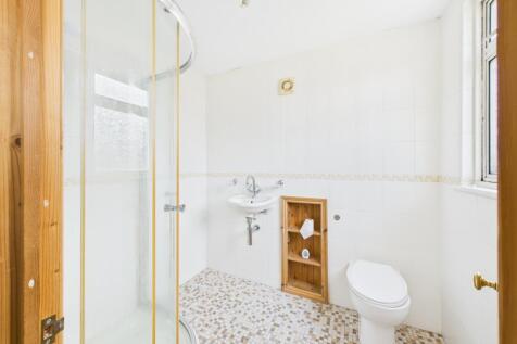 Master Bedroom Ensuite