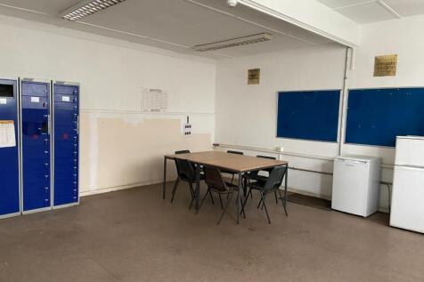 Ground Floor Staff Kitchen (1).JPG