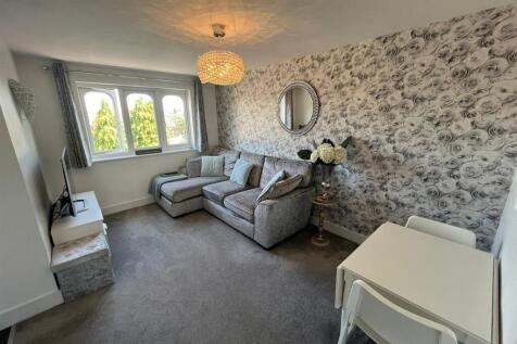 Living Room 2.jpg