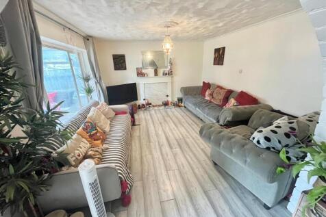 Living Room.jpeg