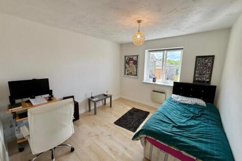 Bedroom 3.jpg