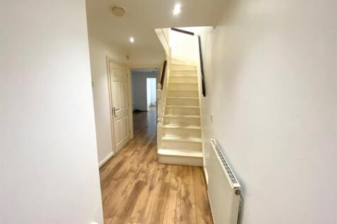 Hallway.jpg