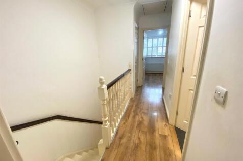 Hallway 1.jpg