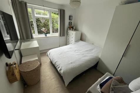 Bedroom.jpg
