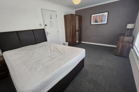 ROOM 1.jpg