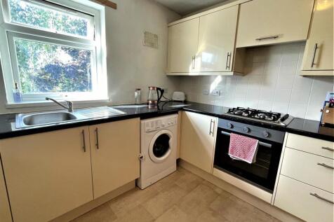 Kitchen2.jpg