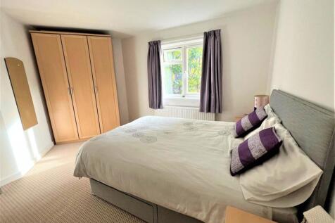 Bedroom13.jpg