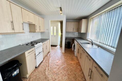 KItchen 2.jpg