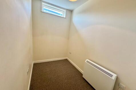 Bedroom 2.jpg