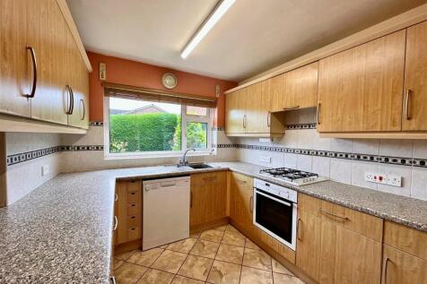 kitchen 2.jpg