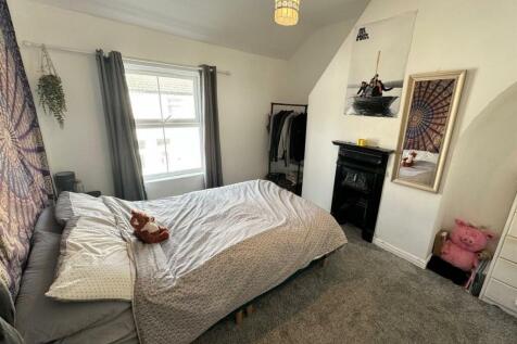 Bedroom 2.jpg