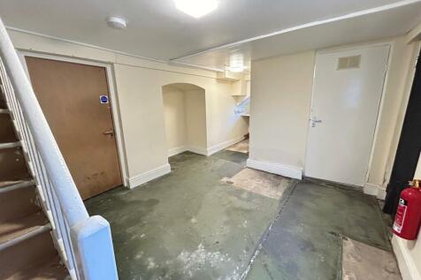 basement 2.jpg
