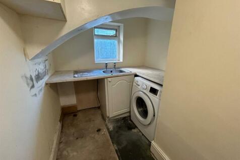 utility area in basement.jpg