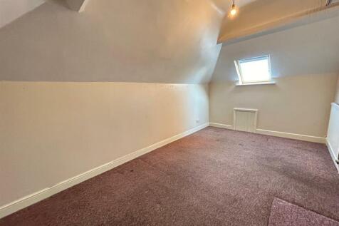 top bedroom.jpg