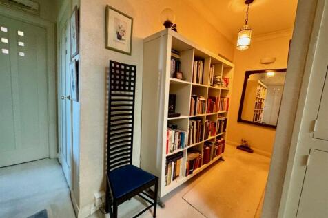 Hallway.jpg