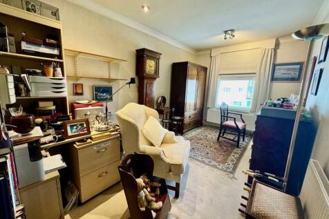 Bedroom 2.jpg