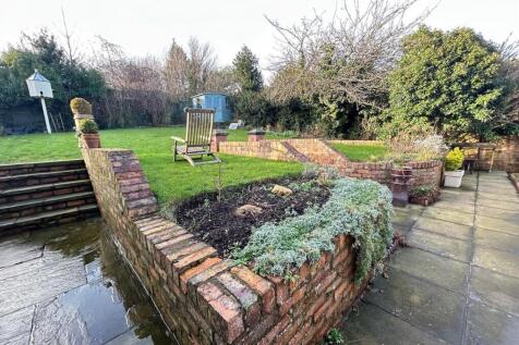 garden 1.jpg