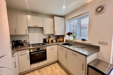 kitchen 1.jpg