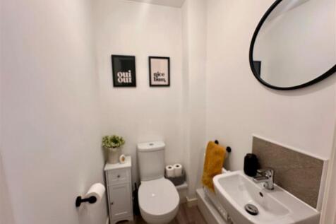 cloakroom.jpg