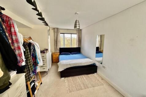 Bedroom.jpg